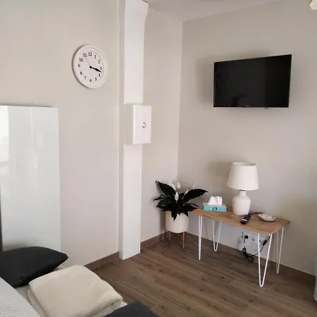 Maisonnette Familiale Proche Du Puydufou Ferienhaus