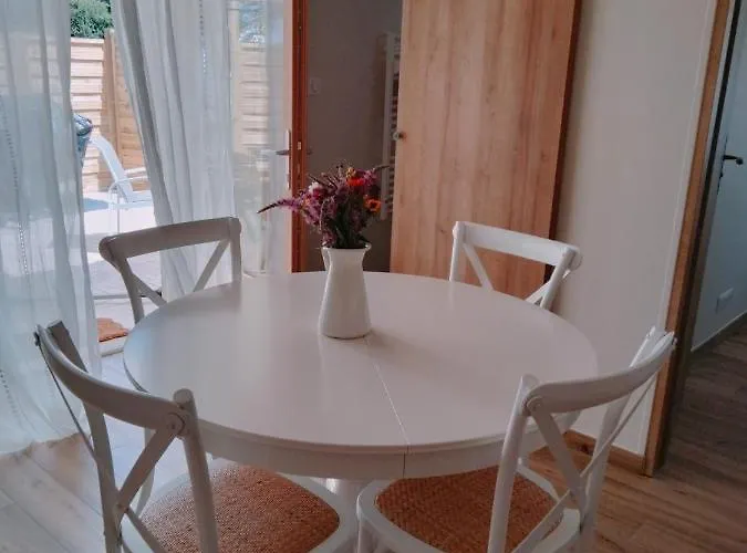 Les Granges Des Petits Couleurs بيت للعطل