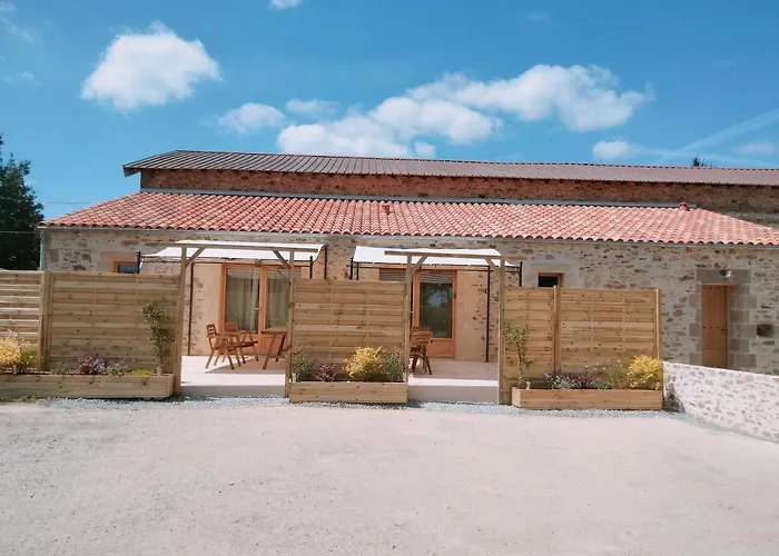 Maisonnette Familiale Proche Du Puydufou Ferienhaus